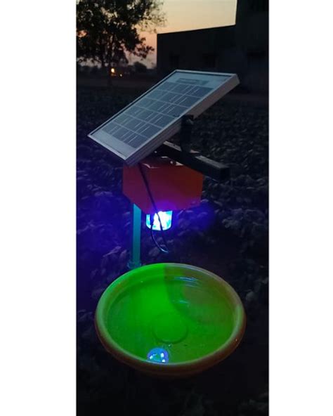 Vgt Solar Insect Light Trap With Single Stand | BigHaat
