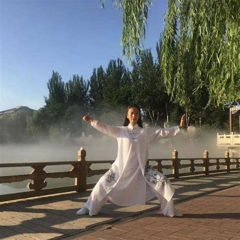 打太极送什么礼物最新素材