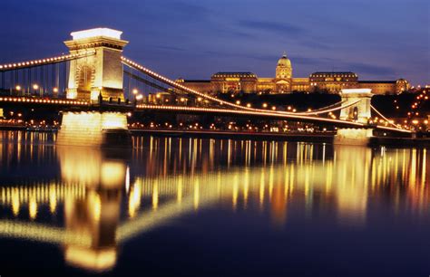 Széchenyi Chain Bridge | Budapest, Hungary Attractions - Lonely Planet