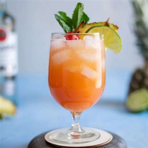 RUM COCKTAIL: RUM PUNCH - Jays