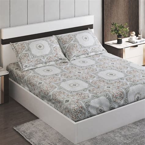 Buy Ezra Naida Cotton 144TC Printed 3Pcs Queen Bedsheet Set from Home ...