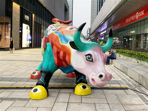 牛雕塑 - 深圳市创鼎盛玻璃钢装饰工程有限公司