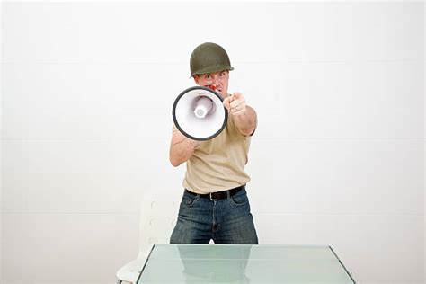 Bad Interview Clips 的图像结果