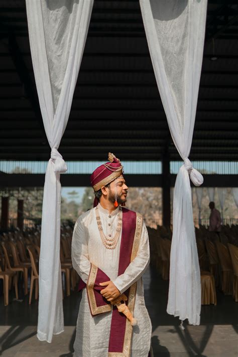 Male Bride 的图像结果