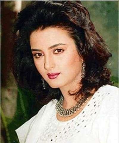 Shabana Azmi family photos - Celebrity family wiki | CelebrityKick