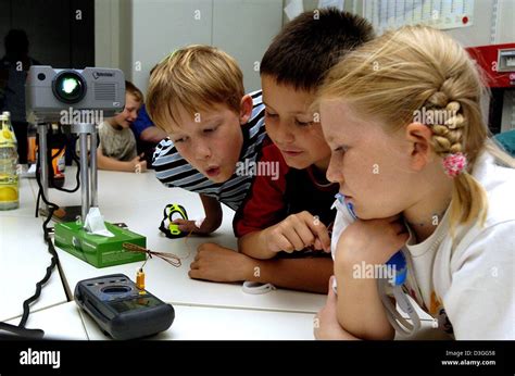 Kid Science Technology Program 的图像结果