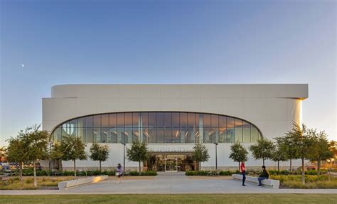 Libraries — Johnson Favaro