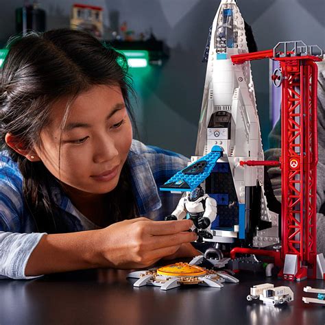 LEGO 75975 Overwatch Watchpoint: Gibraltar Toy with Pharah, Mercy and ...