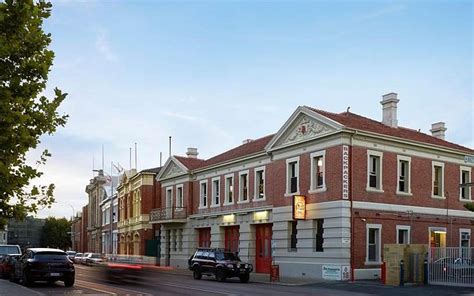 OLD FIRE STATION BACKPACKERS FREMANTLE - Hostel Reviews, Photos, Rate ...