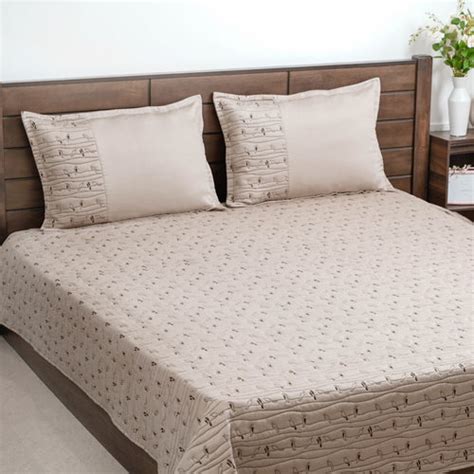 Embroidered 100% Pure Cotton King Size Bed Cover Online in India | Nestasia
