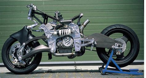 चीनी कंपनीने भारतामाध्ये लॉन्च केली धन्सू स्ट्रीट फायटर मोटरसायकल ...