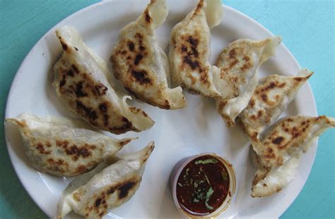 LONA’S LIL EATS DUMPLINGS | Sweet Leisure