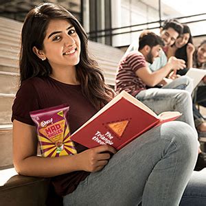 Bingo! Mad Angles Achaari Masti – Desi Mango Pickle Flavour Crunchy ...