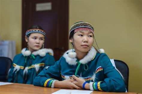 Школьники Севера смогут учить эвенкийский язык онлайн