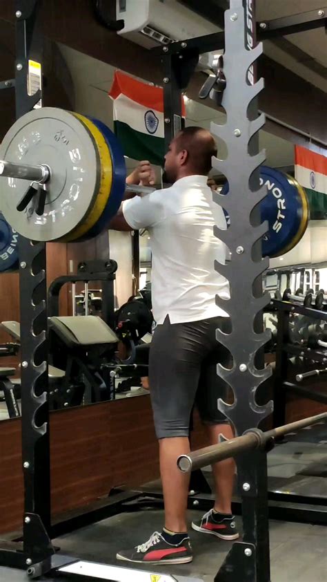 220lbs - 100 kg front squats 5 reps : r/WeightTraining