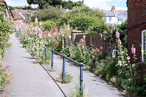 HYTHE GUIDED TOWN WALKS - HYTHE CIVIC SOCIETY (2026) All You Need to ...