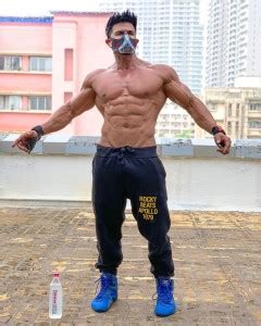 Sahil Khan Poster Sticker(self adhesive) Poster 12 inch X 18 inch Paper ...