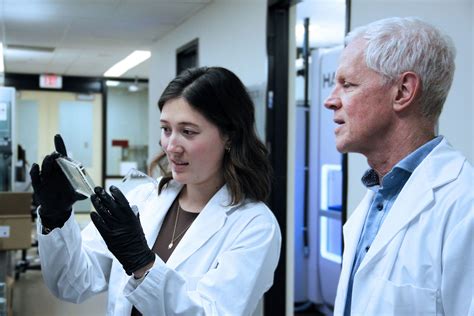 Graduate Programs - Biochemistry and Biomedical Sciences Graduate Program