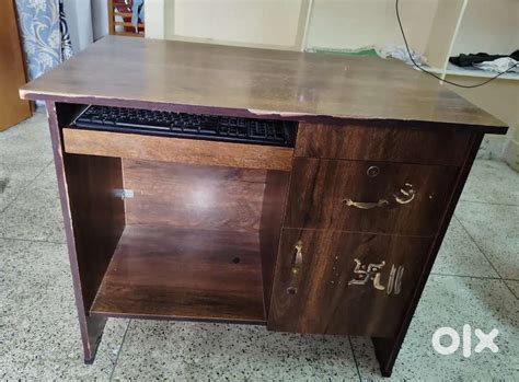 Office table and chair for sale - Other Household Items - 1811131803