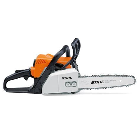 Exploring the Differences Between Hand Saw and Chainsaw – Agri-Route