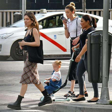 Amber Heard and her daughter spotted in new home in Madrid