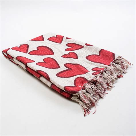Buy New Red Heart Design Organic Cotton Throw Blanket Online – DMAASA