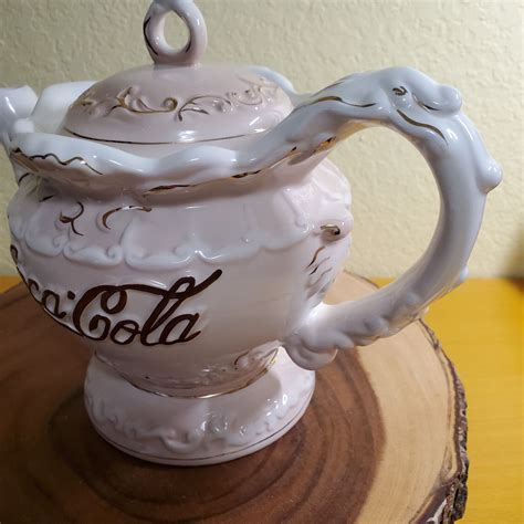Vintage 1998 Coca Cola Victorian Tea Pot (Cracker Barrel) with Lid ...