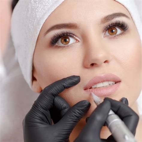 Permanent Lip Coloring in Delhi | Permanent Lip Coloring services in Delhi