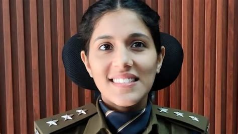 कौन है IPS आदिति सिंह, जिनके 24 दिन की छुट्टी लेने से उनके जूनियर की ...