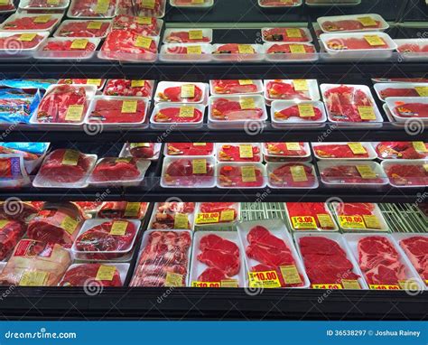 Fred Meyer Superstore Exterior Editorial Photo | CartoonDealer.com ...