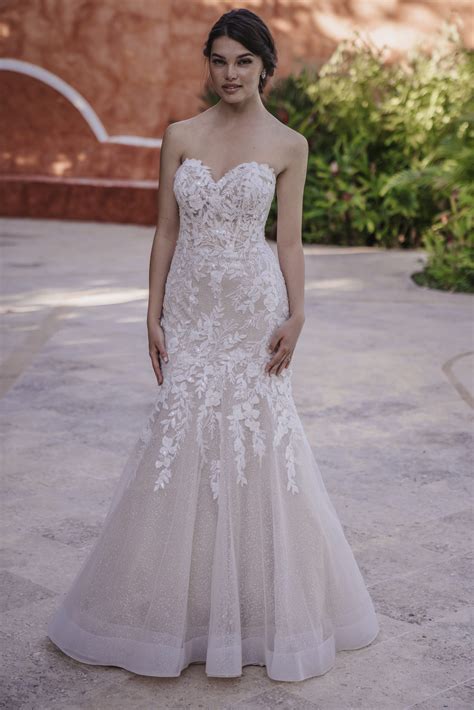 ALLURE BRIDALS 9960 WEDDING DRESS | Confetti and Couture