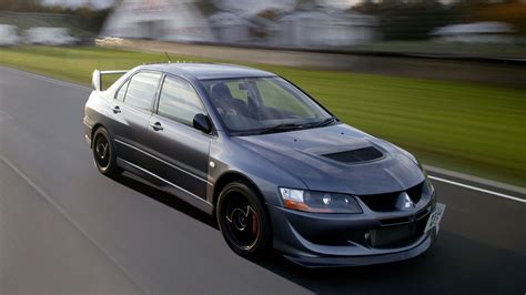A Guide To Buying A 2003-2005 Mitsubishi Lancer EVO VIII