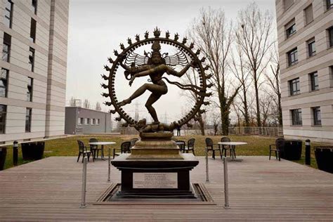 அமெரிக்காவில் இருந்து 62 ஆண்டுகளுக்கு முன் கடத்தப்பட்ட நடராஜர் சிலை ...