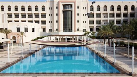 CROWNE PLAZA SOHAR BY IHG - Hotel Reviews, Photos, Rate Comparison ...