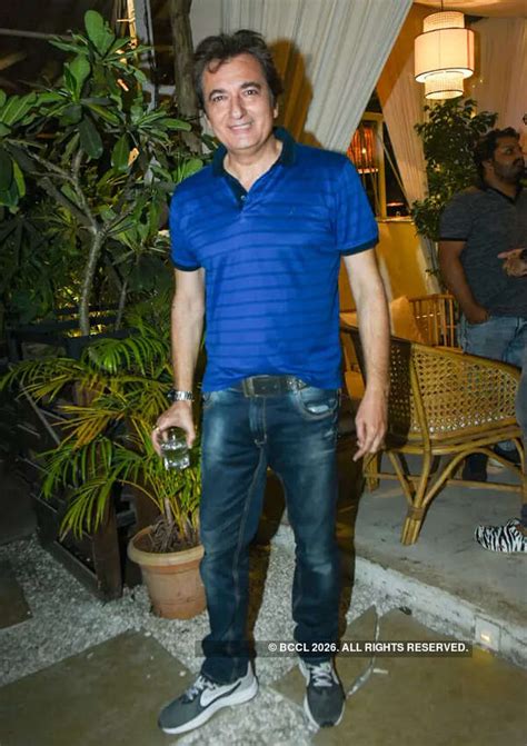 Inside pictures from Deepshikha Nagpal’s Bollywood-themed birthday ...