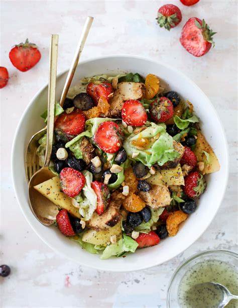 Copycat Panera Strawberry Poppyseed Salad - Grilled Chicken Sald