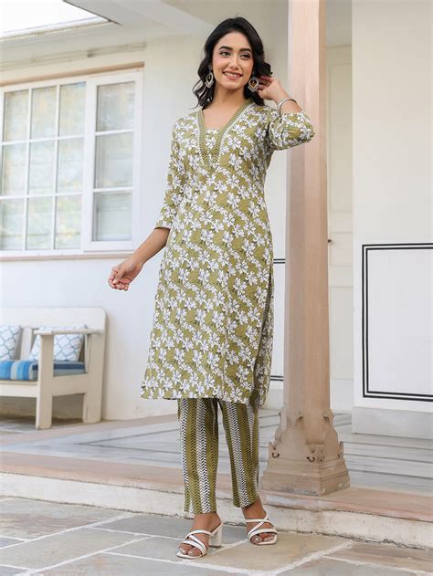 Buy Women's Kurta & Suit Sets for Women