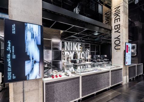 NikeTown London. LONDON, GBR. Nike.com IN