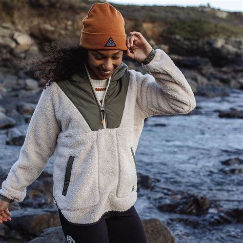 Passenger Beaumont Recycled Sherpa Hooded Fleece Jacket - Women's ...
