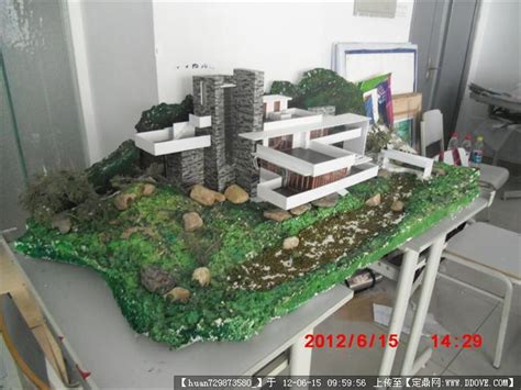 流水别墅模型图片