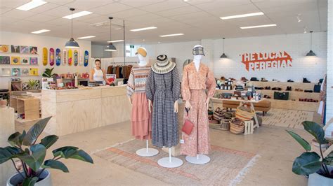 The Local Store NB 的图像结果