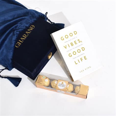 Golden Regal Metal, Hazelnut & Chapters – Gharano