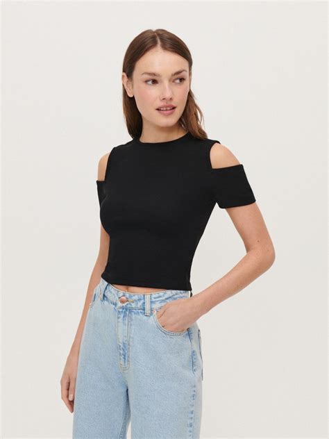 Czarna koszulka z odkrytymi ramionami - HOUSE - 0917N-99X