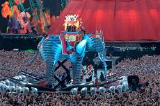 take a tour of the take that circus tour elephant asylum models effects ltd take a tour of the take that circus tour elephant asylum models effects ltd