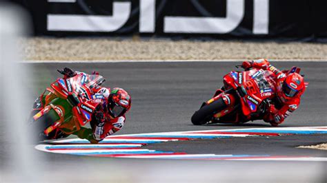 Marc Márquez se cae cuando iba a por una 'pole' de récord