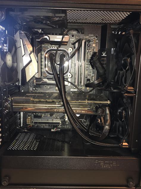 Submerged Computer 的图像结果