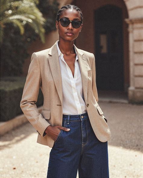 Business Casual Outfits with Jeans for Women 的图像结果