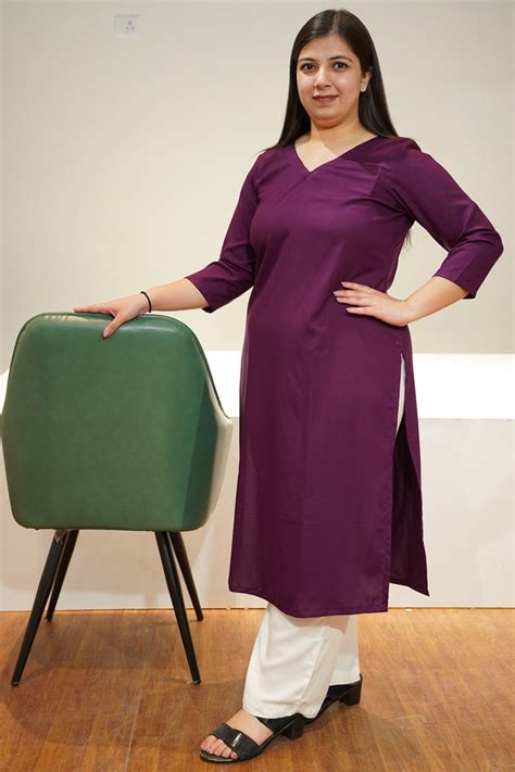 Buy Plus Size Kurtas & Kurtis For Women Online - Apella