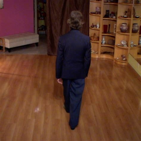 Cómo bailar Tango ejercicio 1: cambio de peso y caminar – Escuela de ...