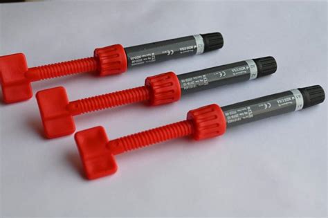 Composite Syringe Combo Pack 3 syringe (Shades A1,A2,A3 each 4 Gms ...